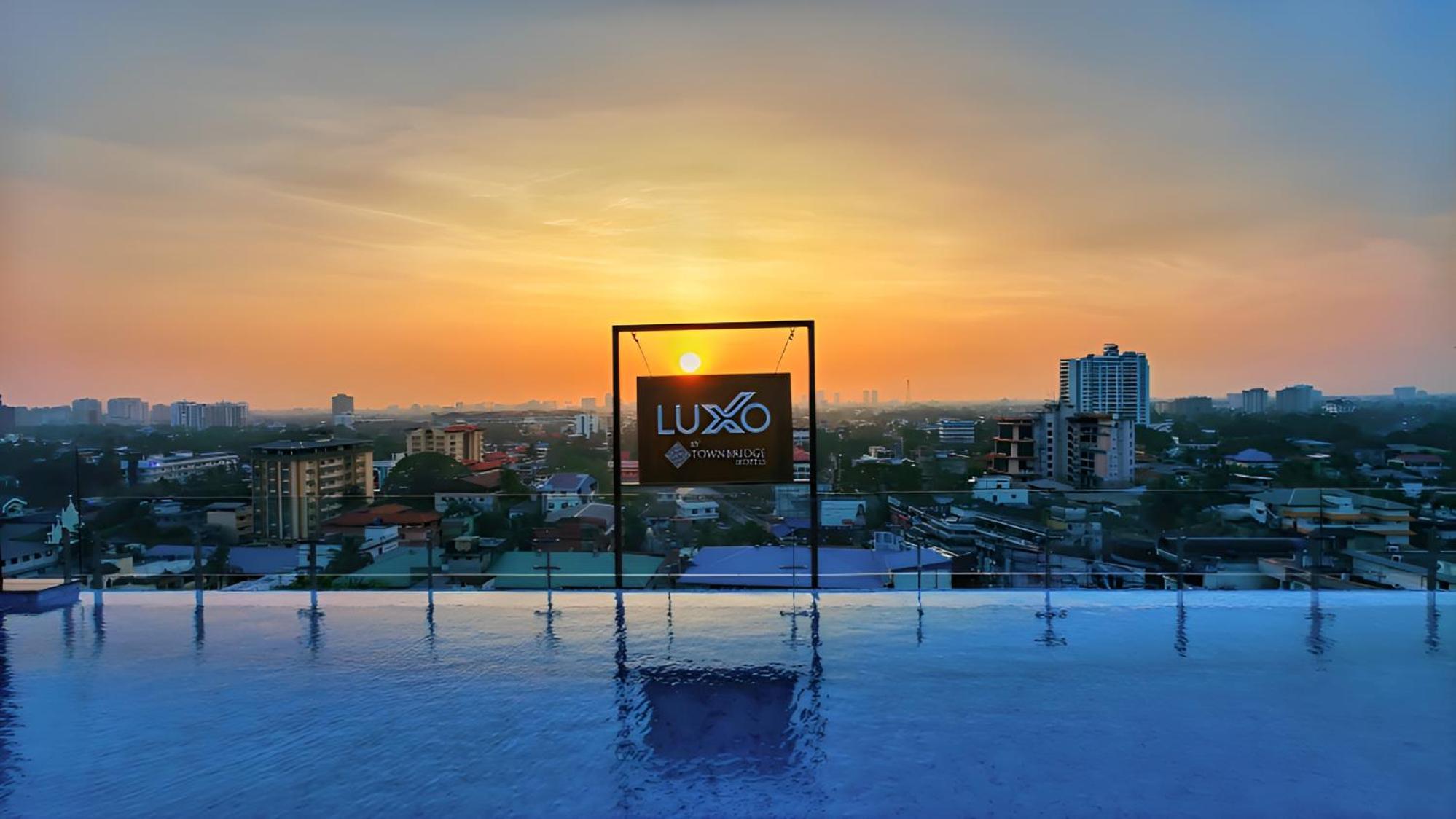 Отель Luxo Коччи Экстерьер фото